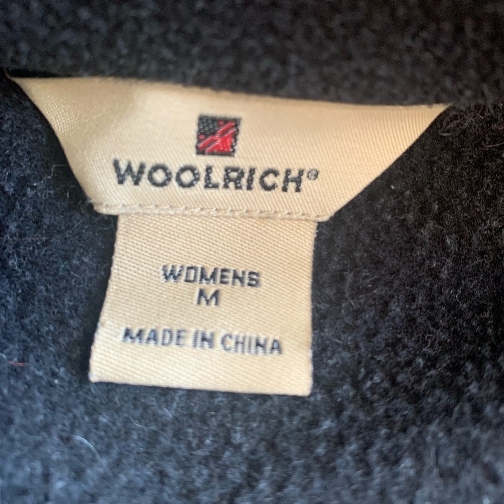 Black fleece Vest by Woolrich size women’s Medium - Picture 3 of 4